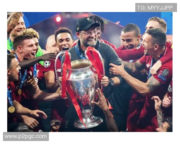 足球球星摆饰：打造个性化家居空间的足球魅力与经典时刻